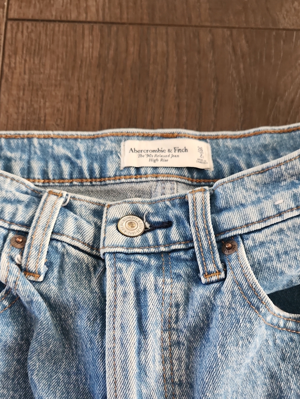 Abercrombie & Fitch High Rise 90s Relaxed Jean capsule staple 26 - Picture 2 of 6